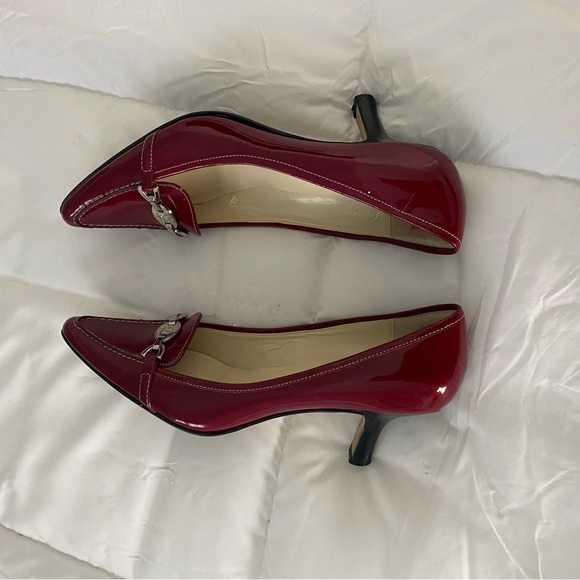 ANNE KLEIN Deep Red Patent Leather Heels w/ Silver Metal Logo. Elegant & Classy! - Picture 7 of 14